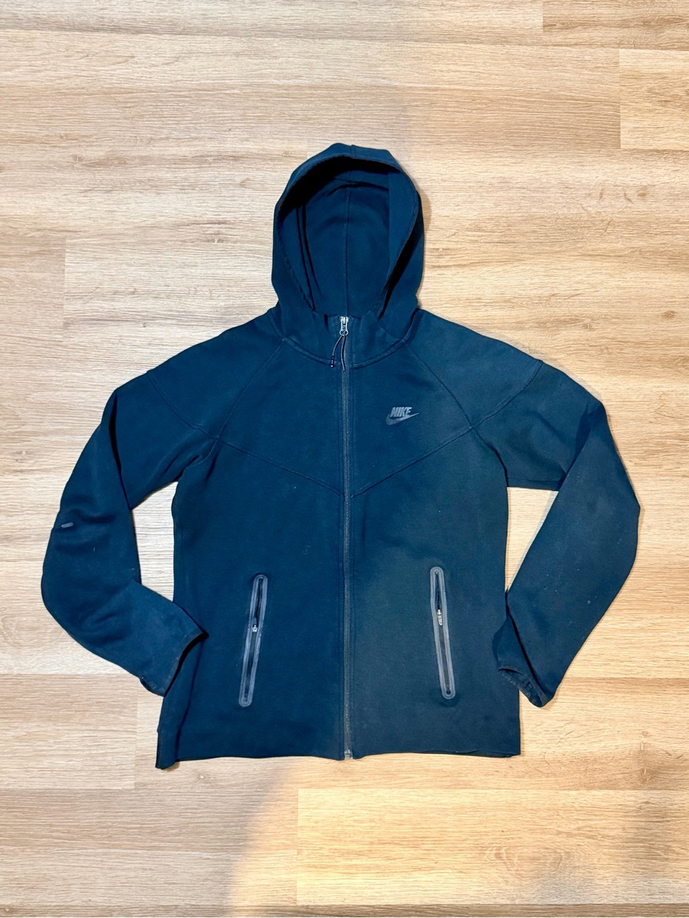 Nike women’s Black Full-Zip tech fleece Hoodie Jacket